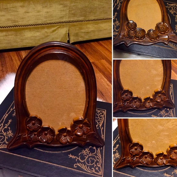 🦋2/$10 3/$15 4/$18 5/$20 Vintage Picture Frame